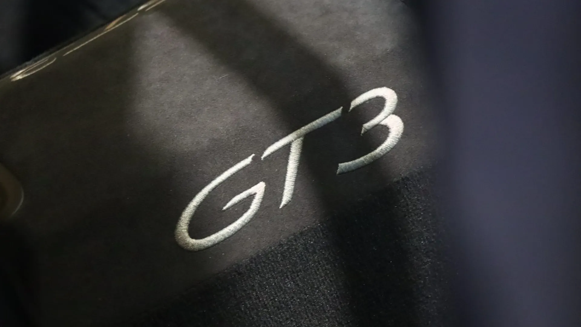 Porsche 911 — photo 36