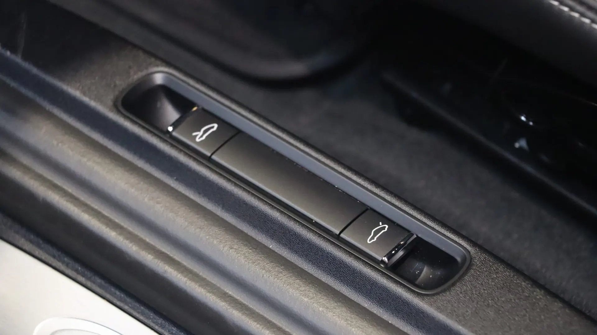 Porsche 911 — photo 13