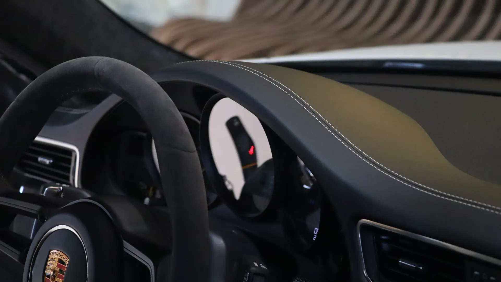Porsche 911 — photo 23