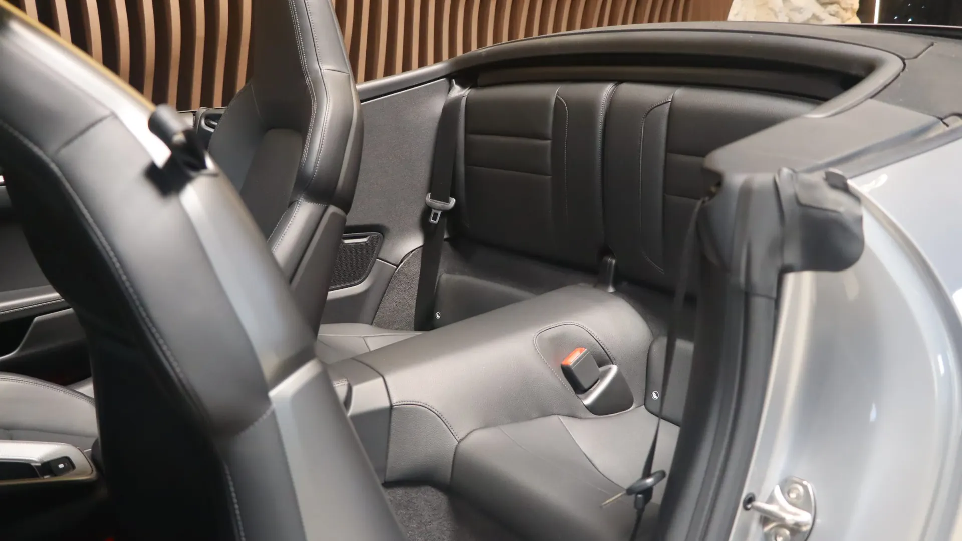 Porsche 911 — photo 38