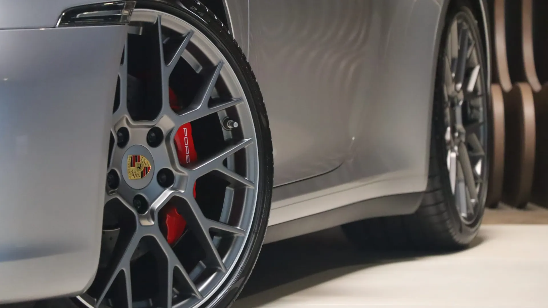 Porsche 911 — photo 44