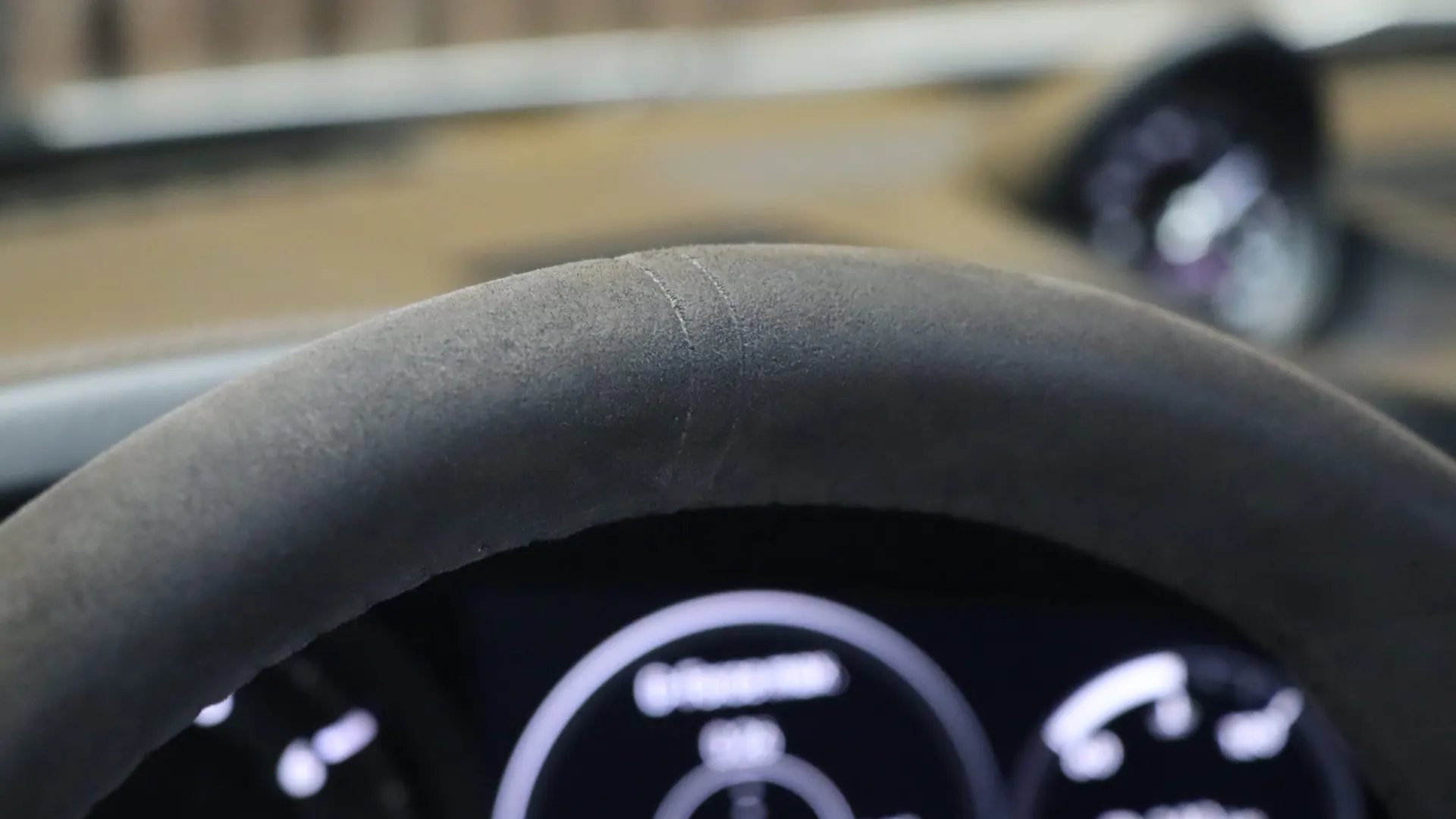 Porsche 911 — photo 25