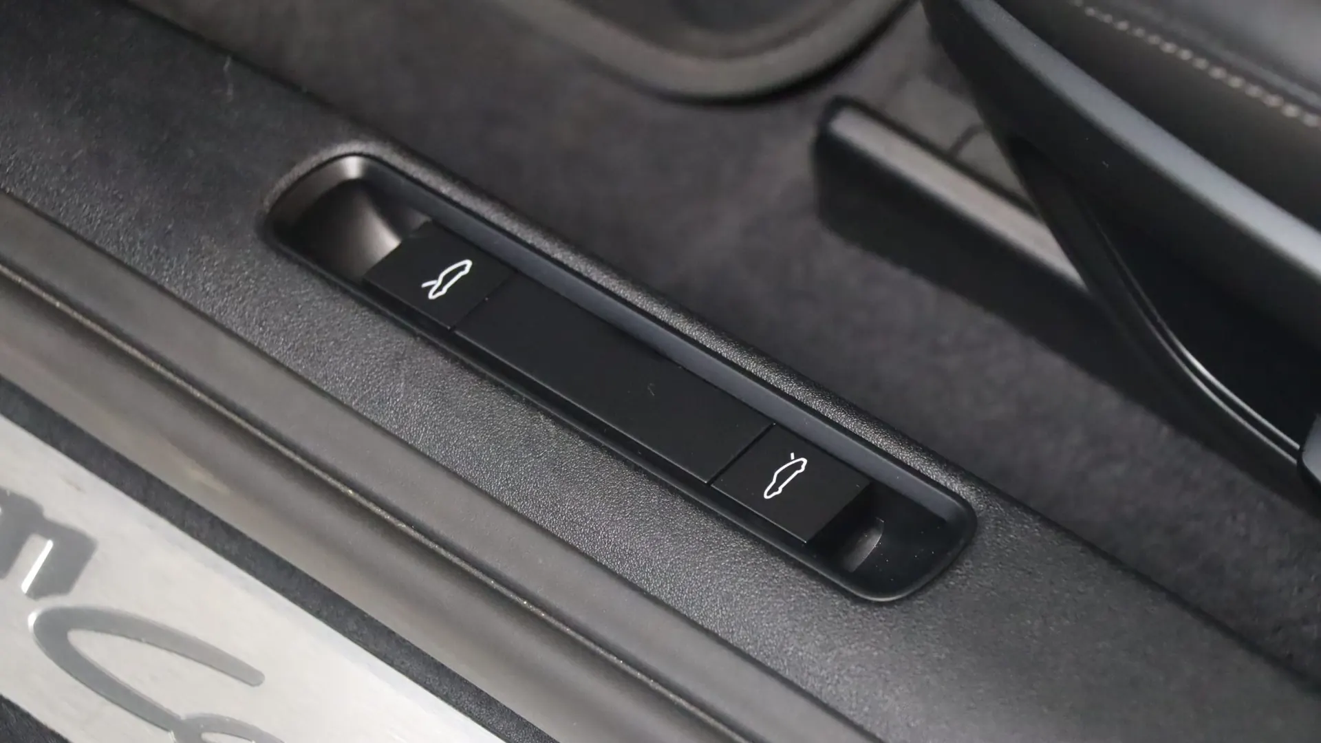 Porsche 911 — photo 14