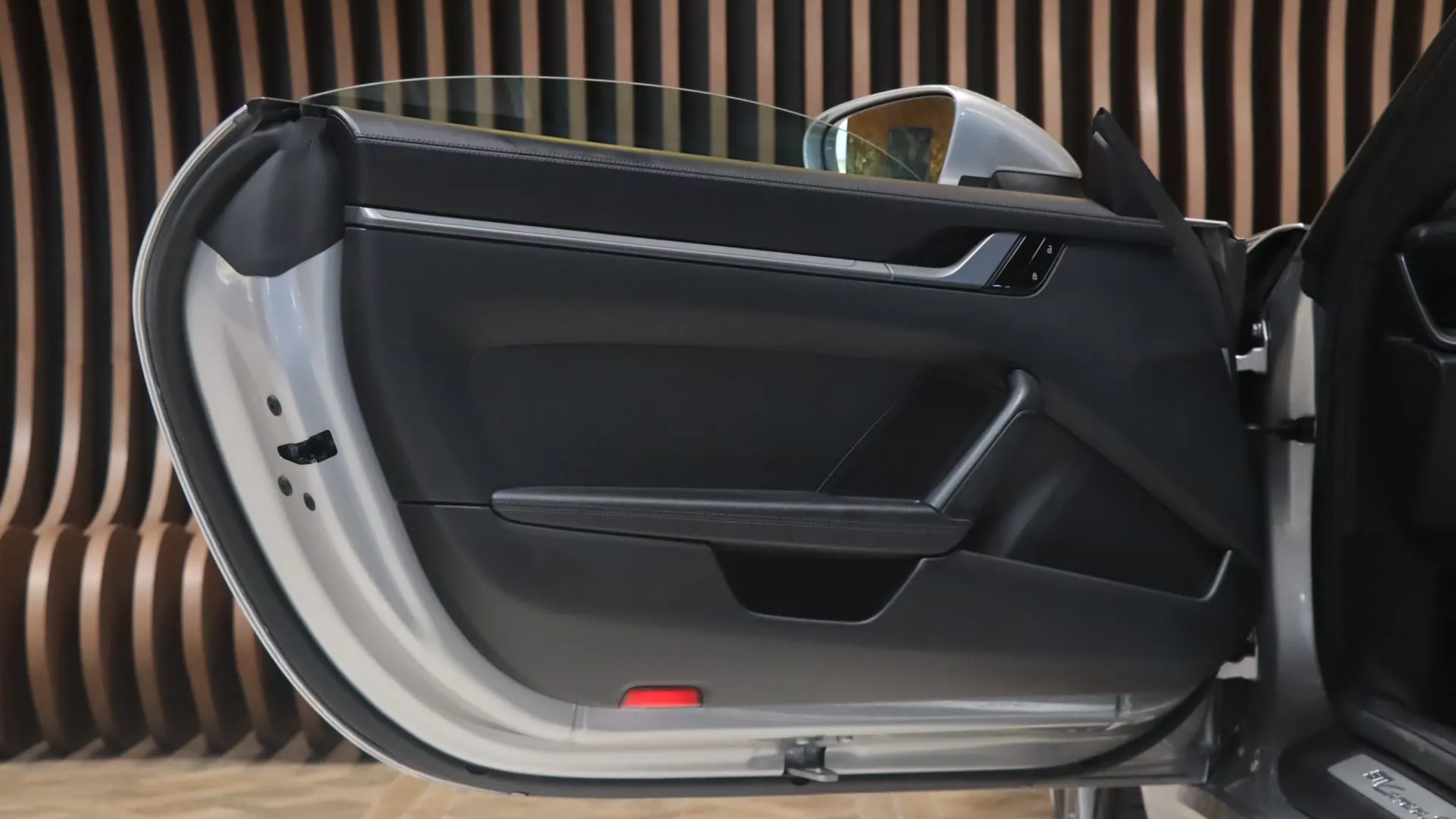 Porsche 911 — photo 11
