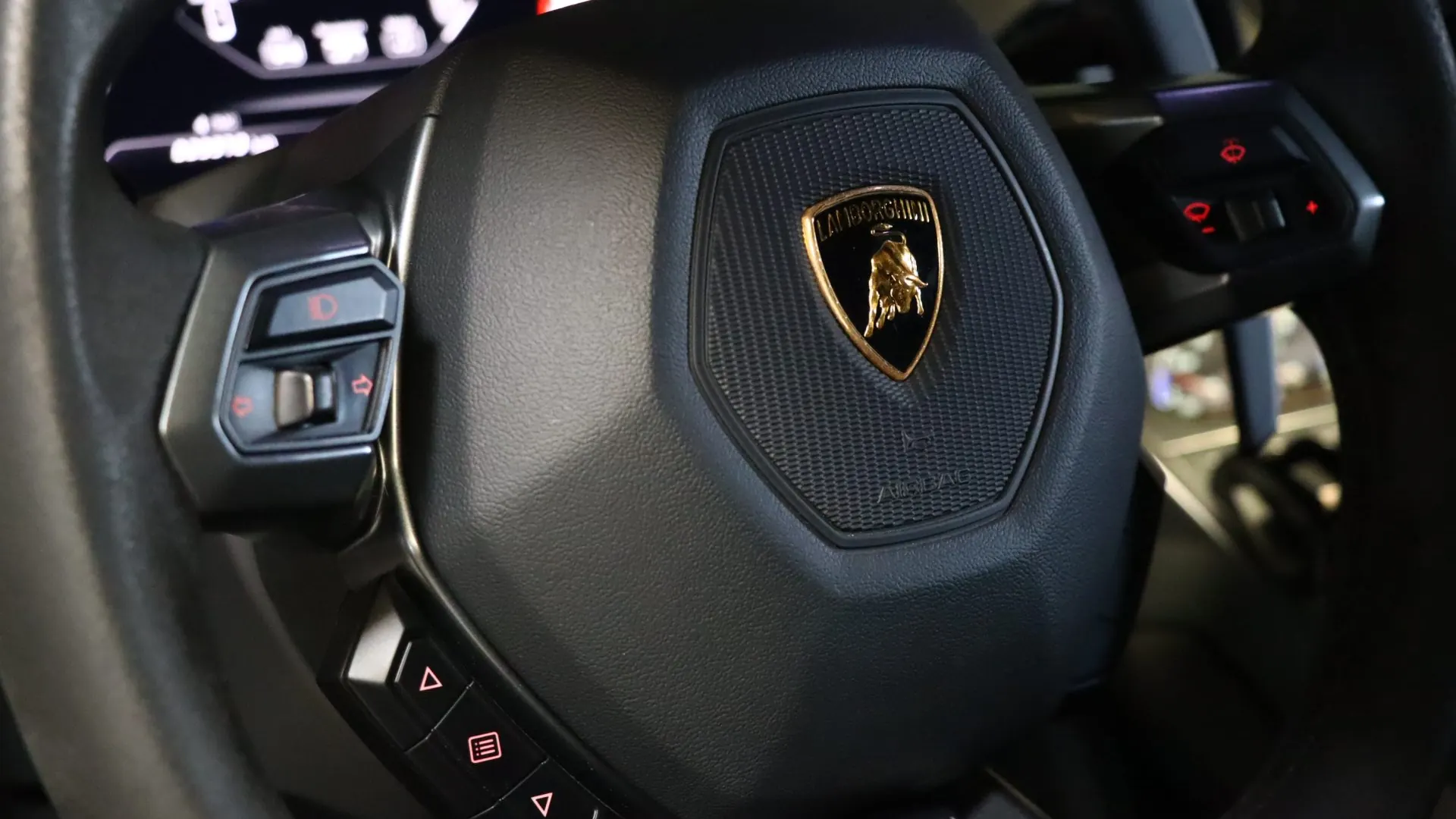 Lamborghini HURACAN — photo 20