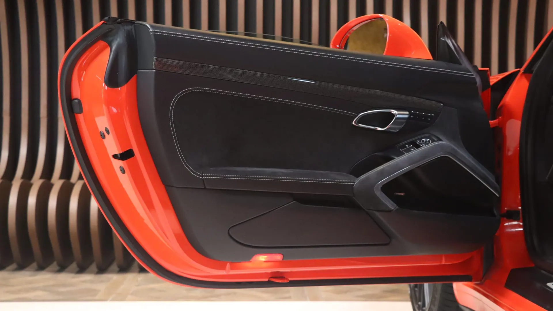 Porsche 911 — photo 10