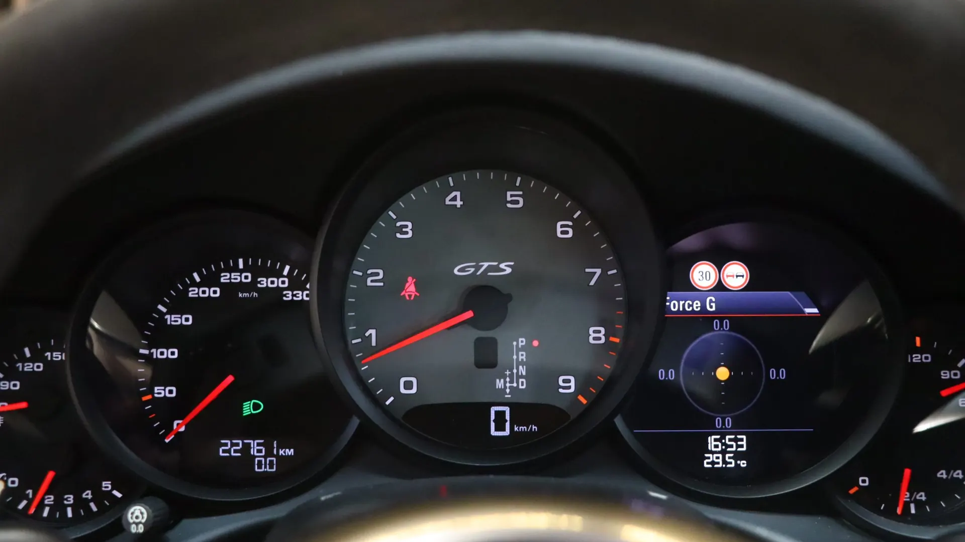 Porsche 911 — photo 24