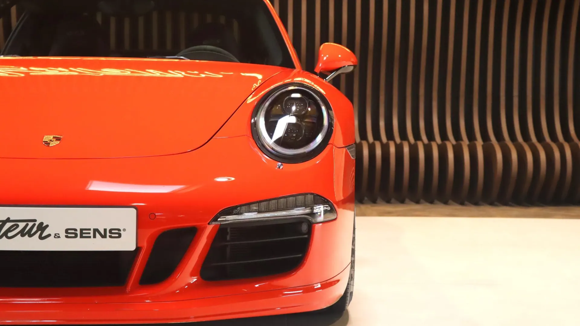 Porsche 911 — photo 39