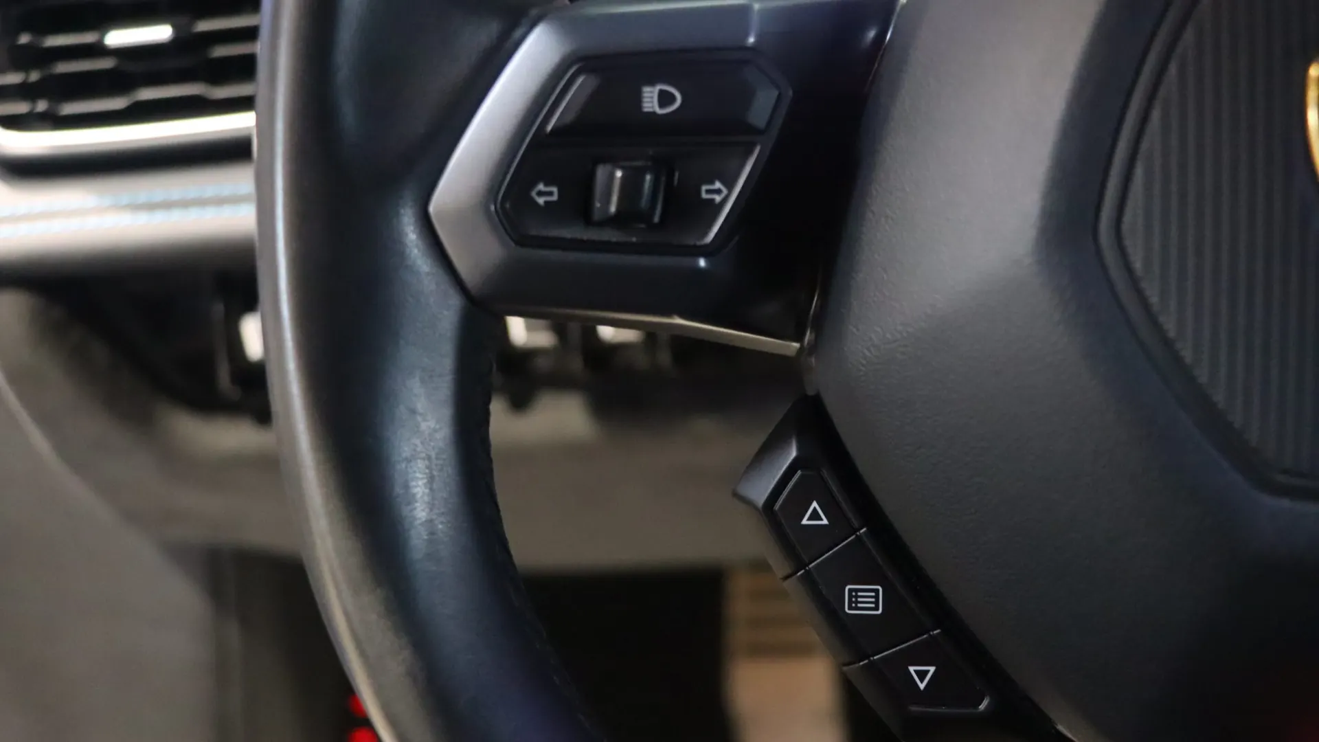 Lamborghini HURACAN — photo 17