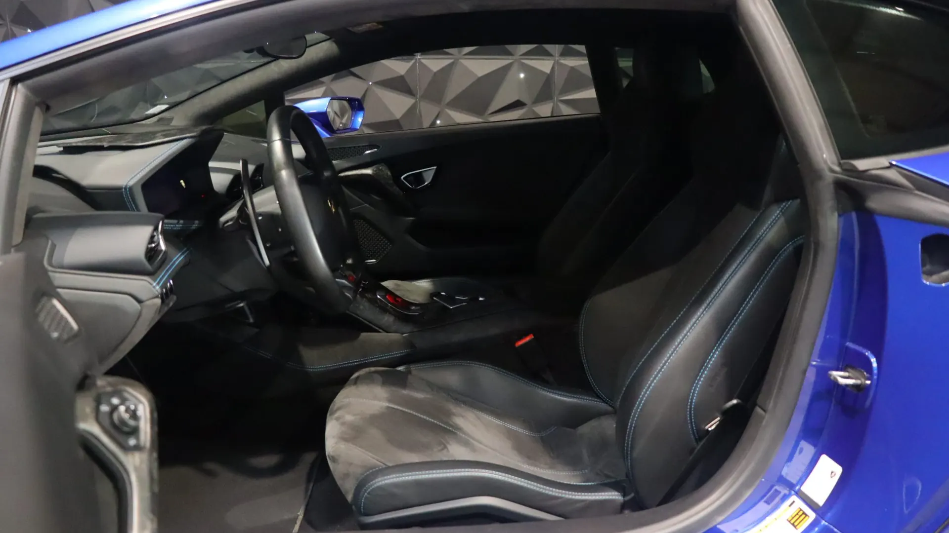 Lamborghini HURACAN — photo 7