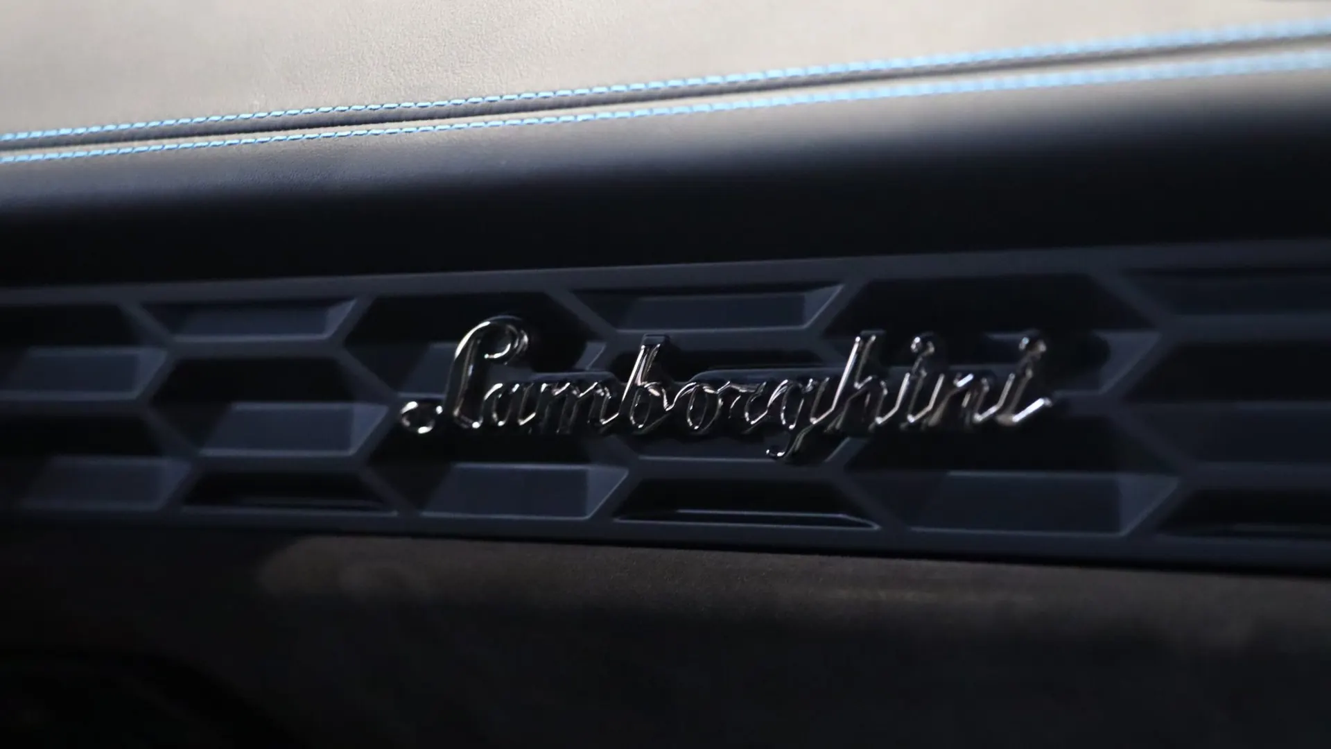 Lamborghini HURACAN — photo 29