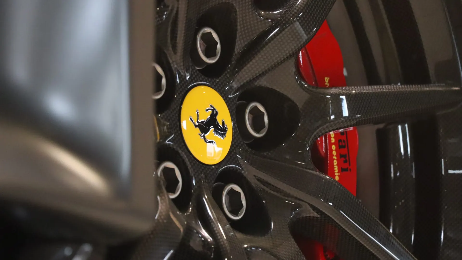 Ferrari 488 — photo 46