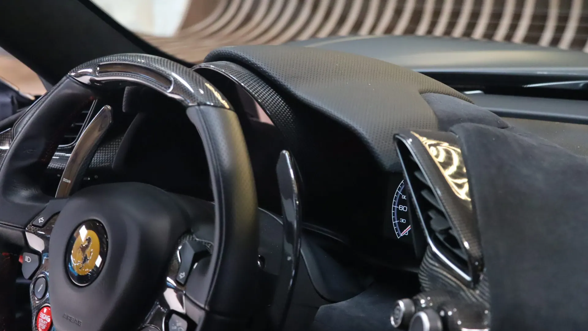 Ferrari 488 — photo 27