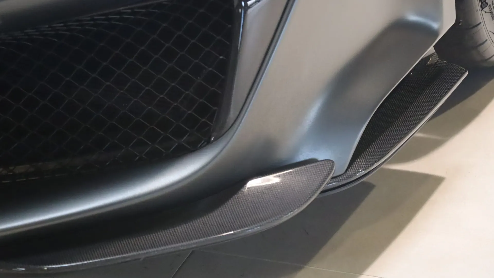Ferrari 488 — photo 39