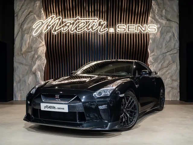 Nissan GT-R