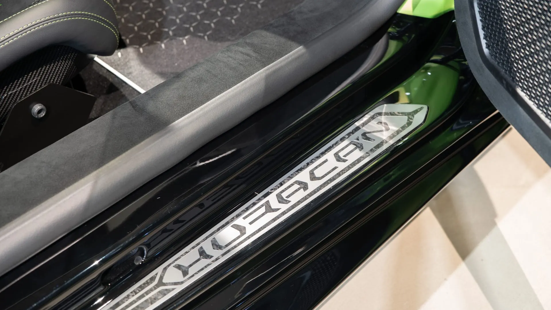 Lamborghini HURACAN — photo 12