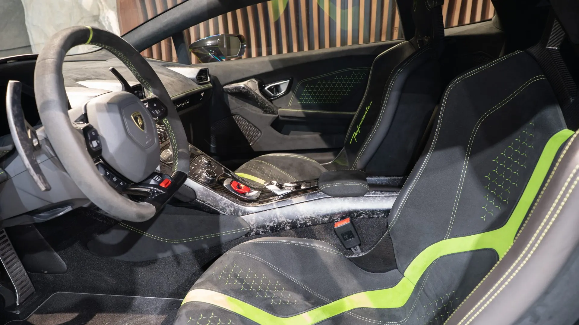 Lamborghini HURACAN — photo 9