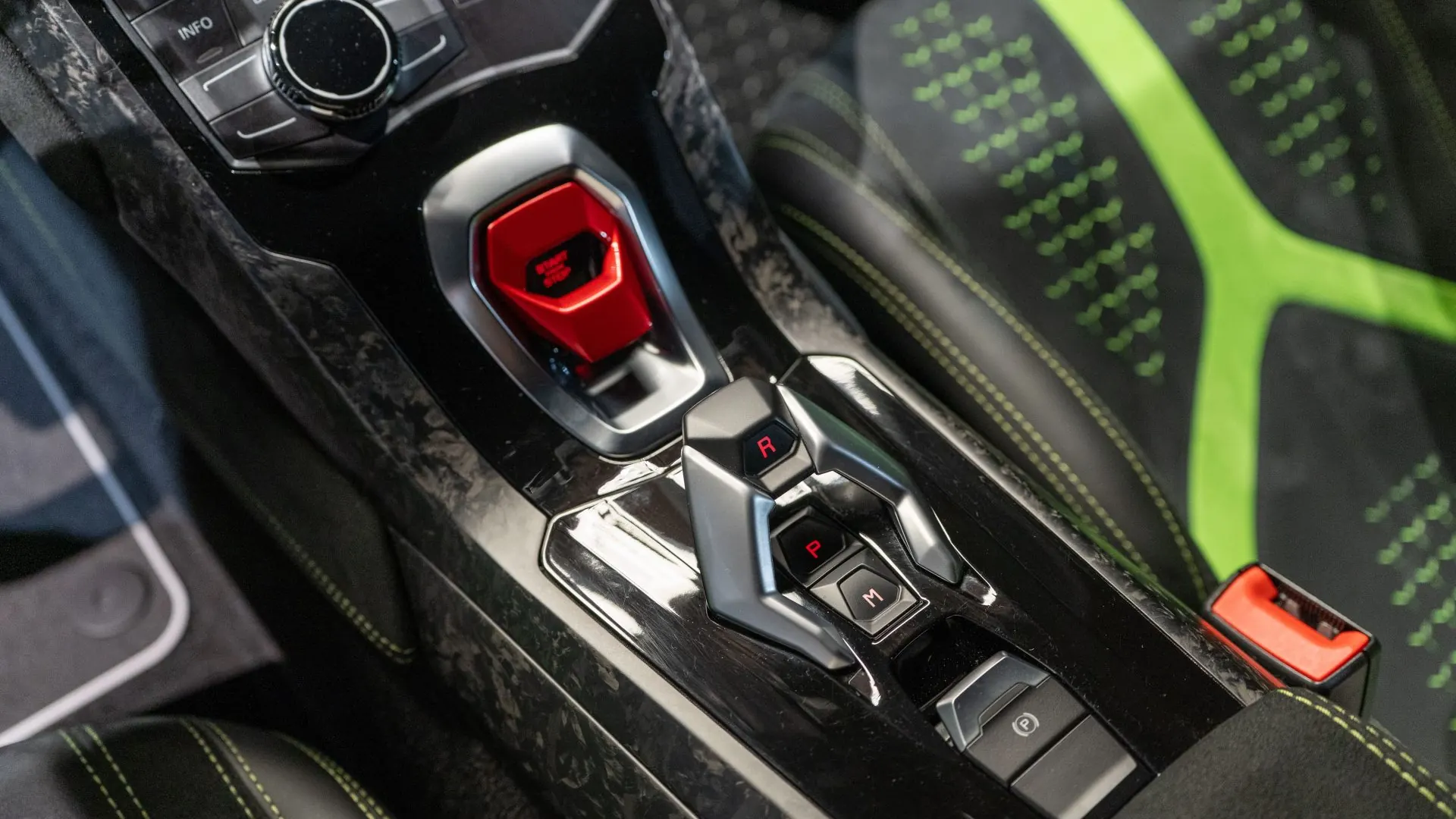 Lamborghini HURACAN — photo 25