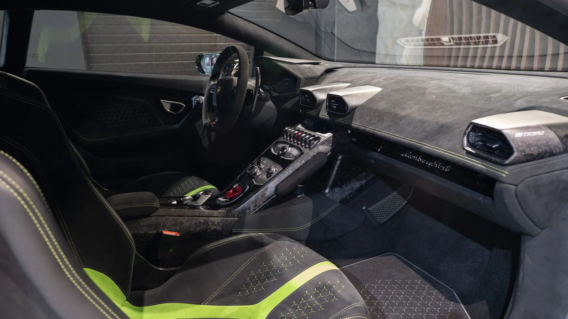 Lamborghini HURACAN — photo 11