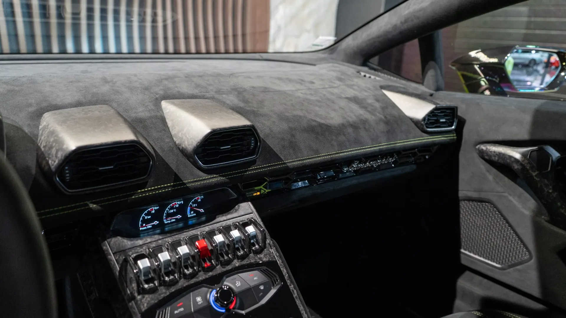 Lamborghini HURACAN — photo 28