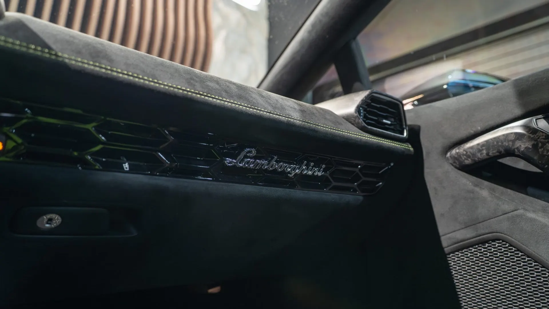 Lamborghini HURACAN — photo 29