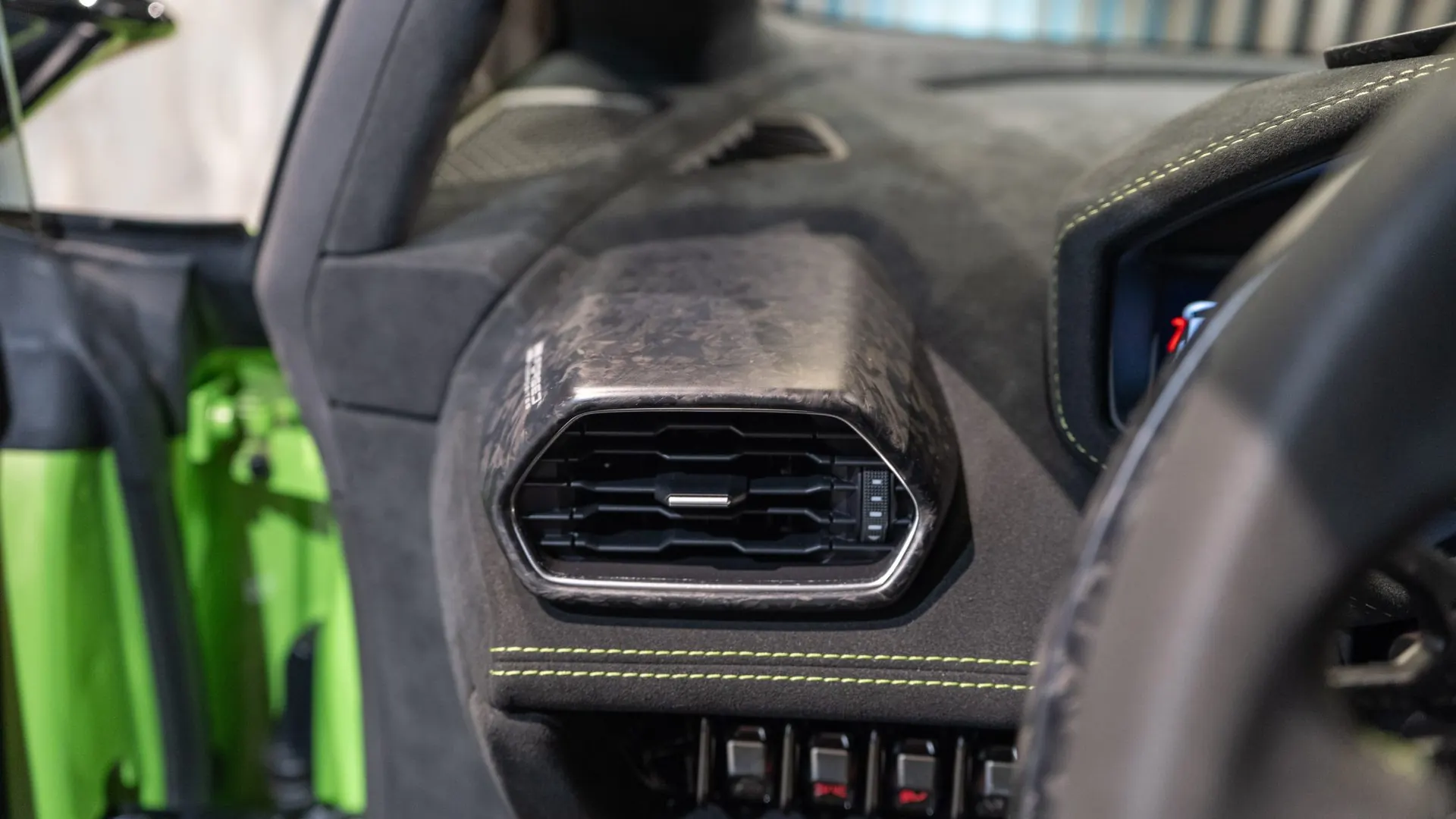 Lamborghini HURACAN — photo 22