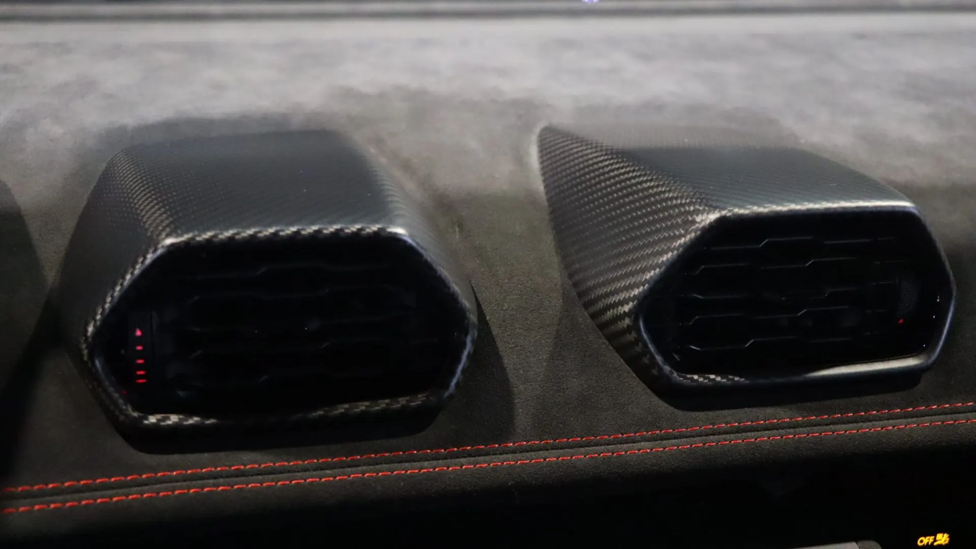 Lamborghini HURACAN — photo 25