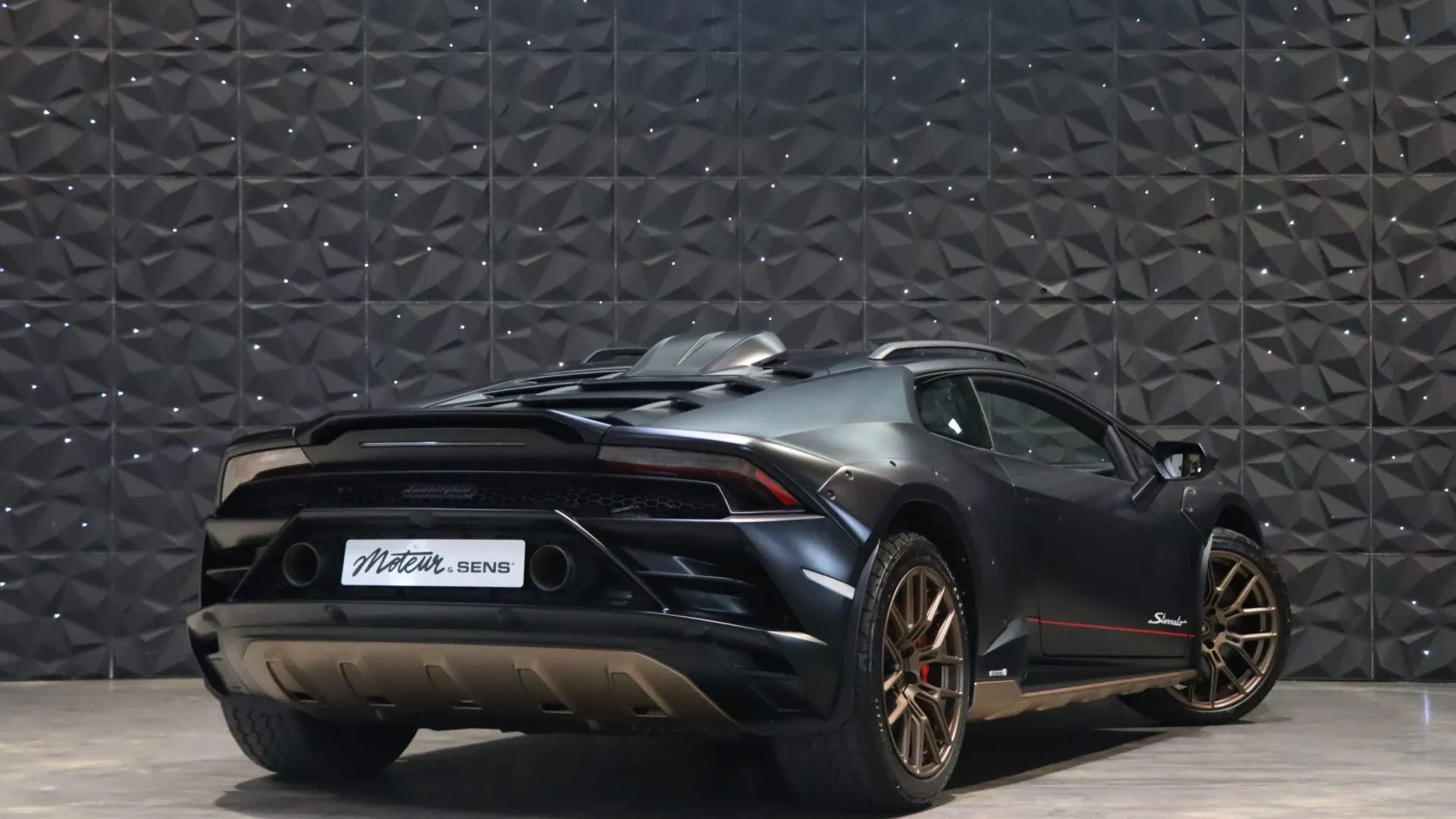 Lamborghini HURACAN — photo 2