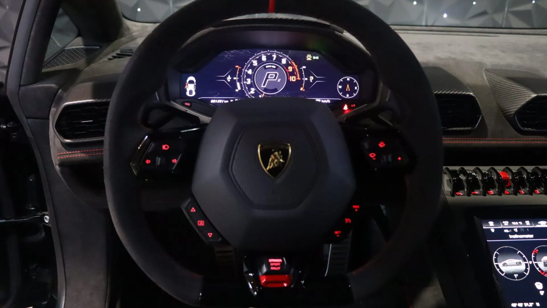 Lamborghini HURACAN — photo 9