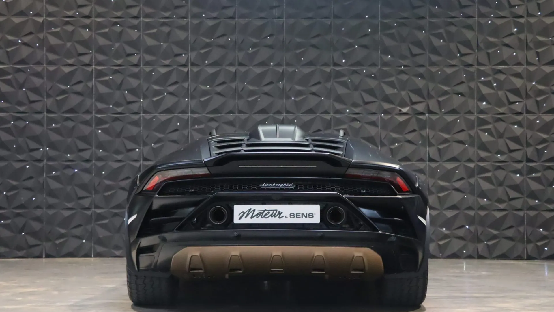 Lamborghini HURACAN — photo 4
