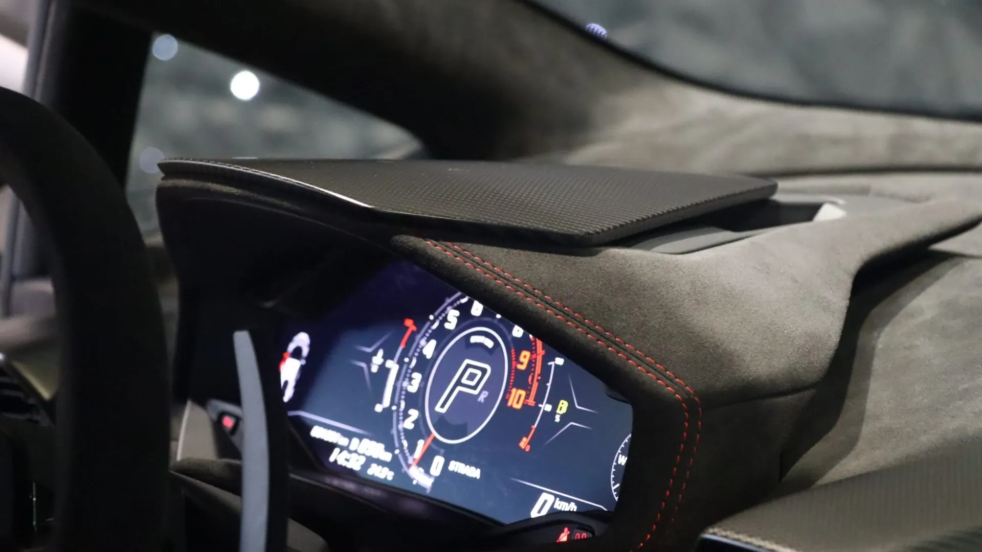 Lamborghini HURACAN — photo 24
