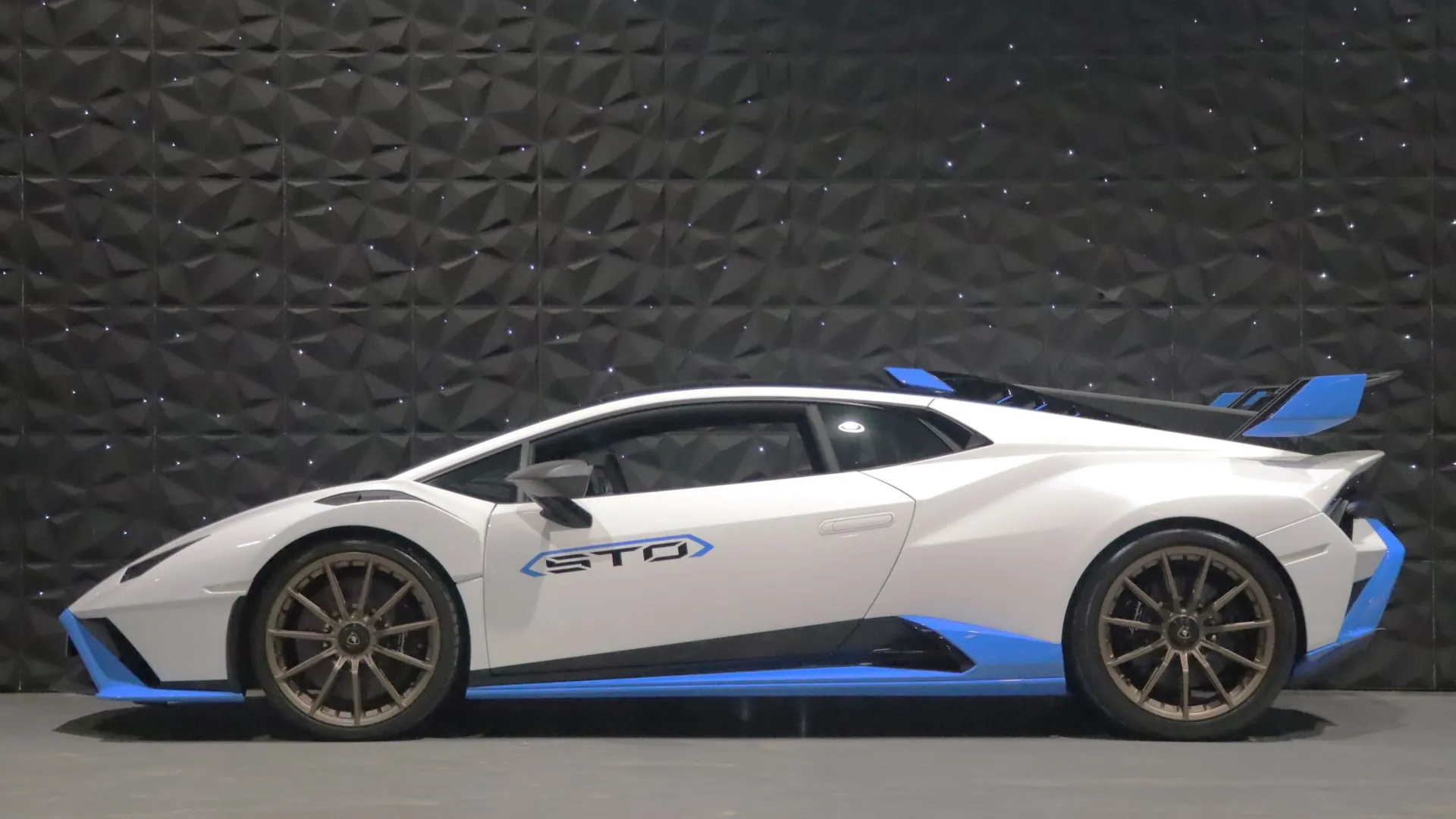 Lamborghini HURACAN — photo 5