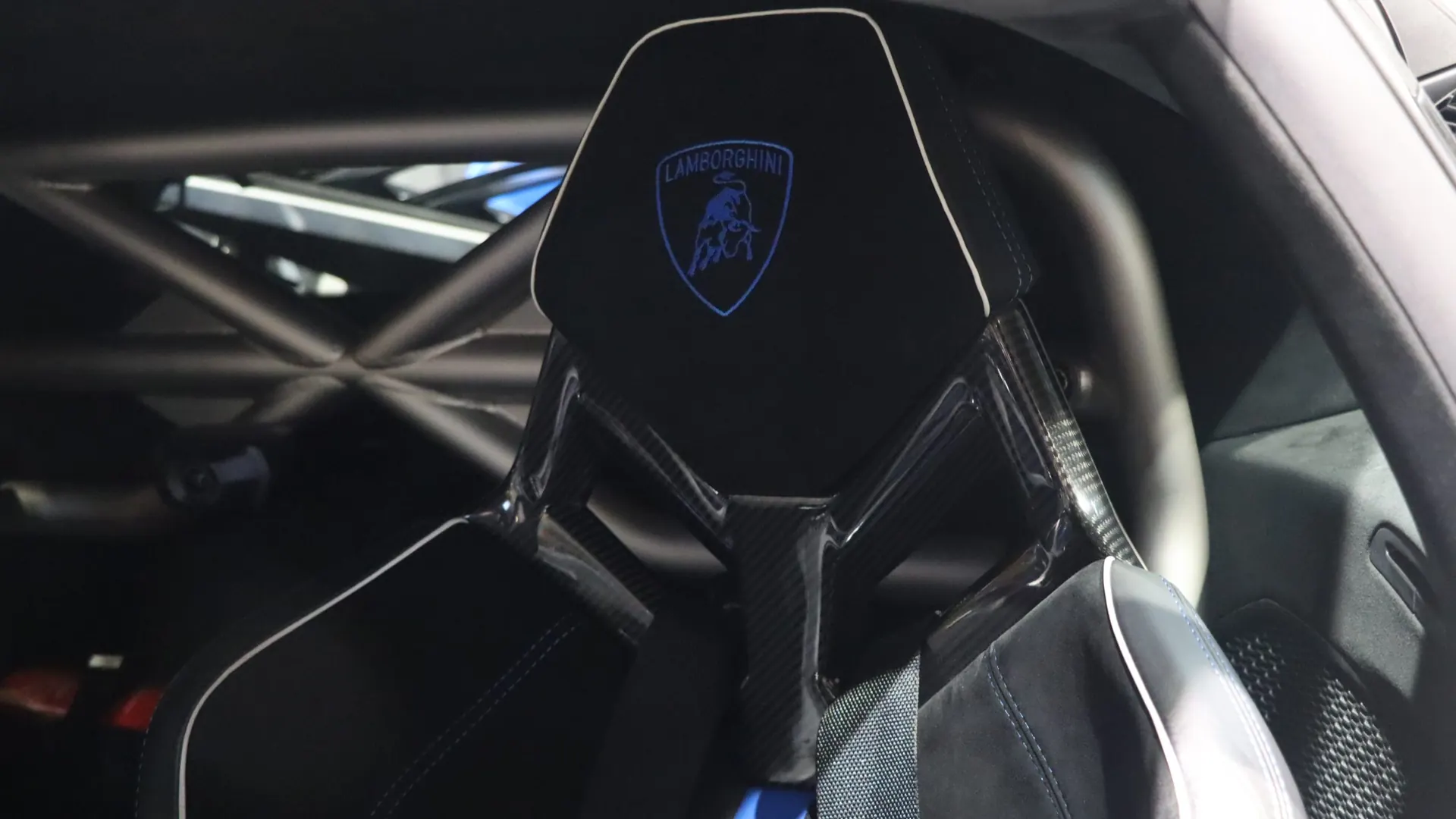 Lamborghini HURACAN — photo 31