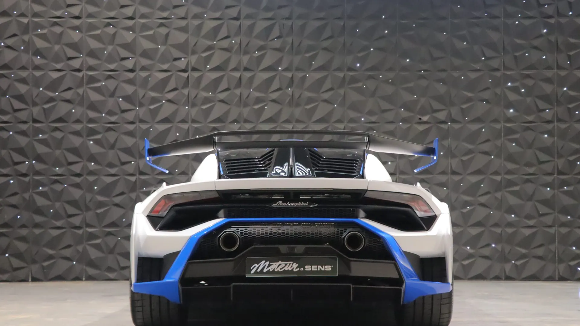 Lamborghini HURACAN — photo 4