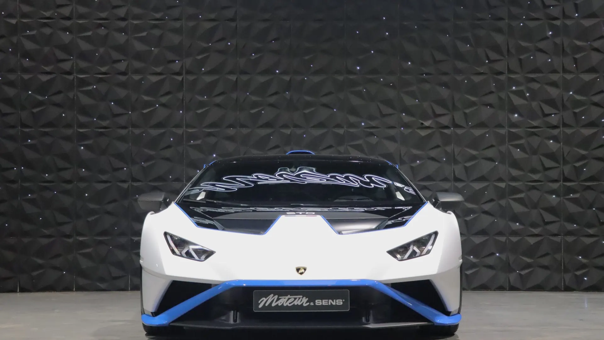 Lamborghini HURACAN — photo 3