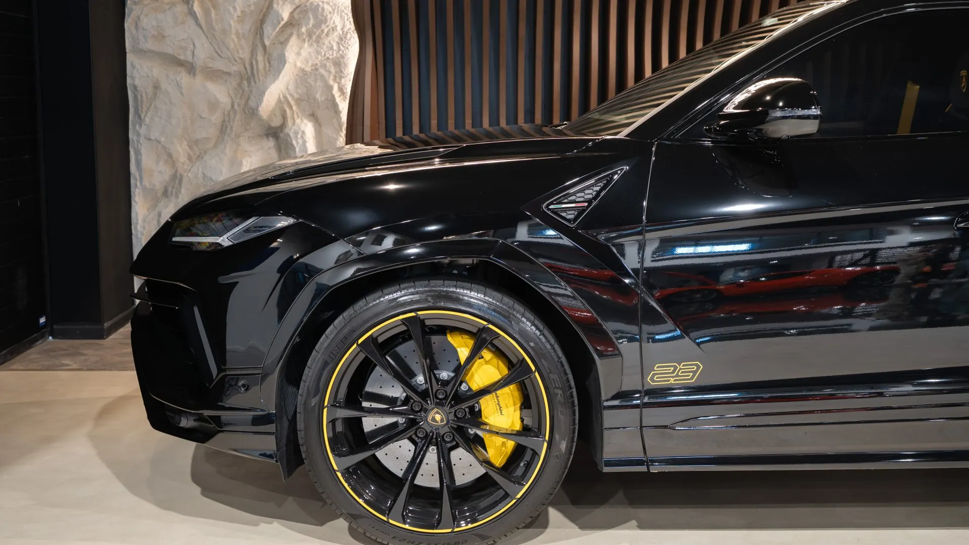 Lamborghini URUS — photo 47