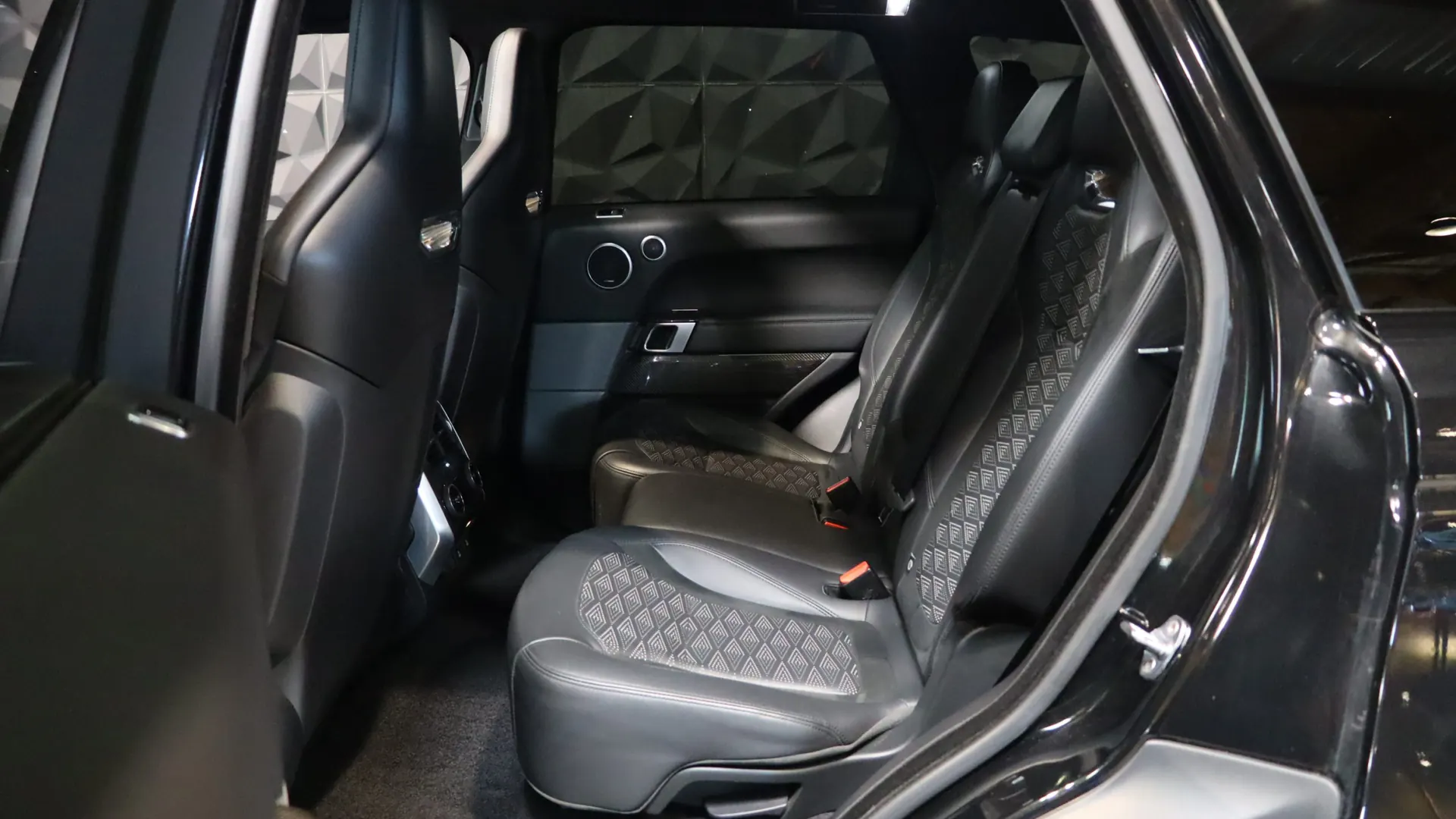 Land Rover RANGE — photo 36