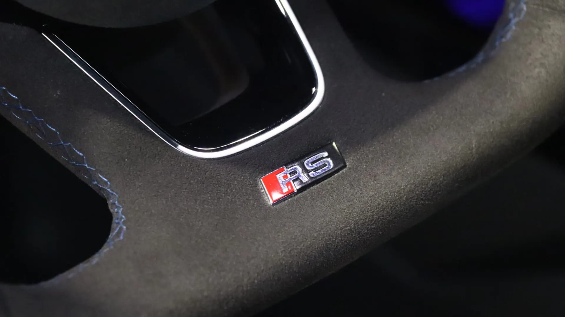 Audi RS3 — photo 22