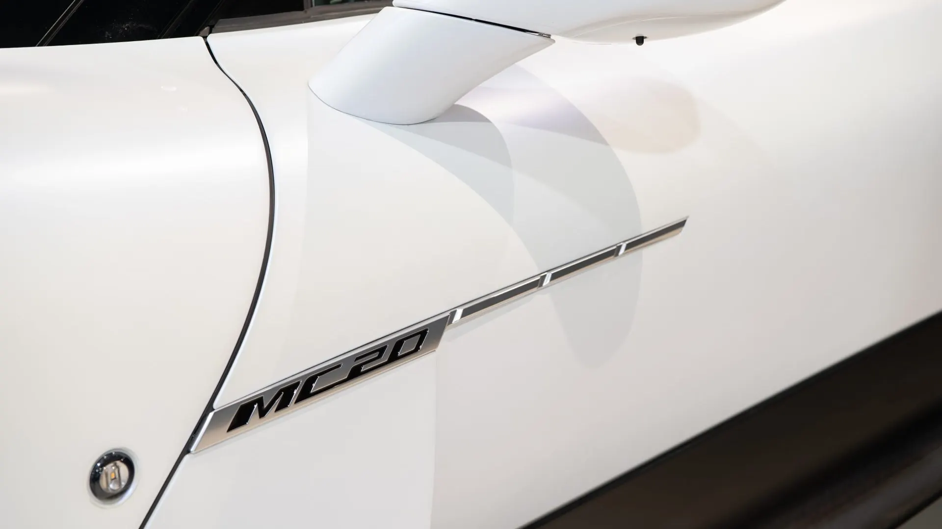 Maserati MC20 — photo 39