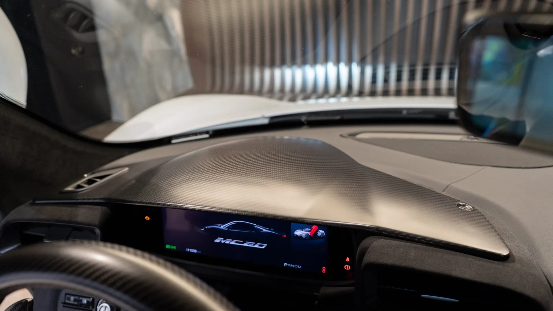 Maserati MC20 — photo 20
