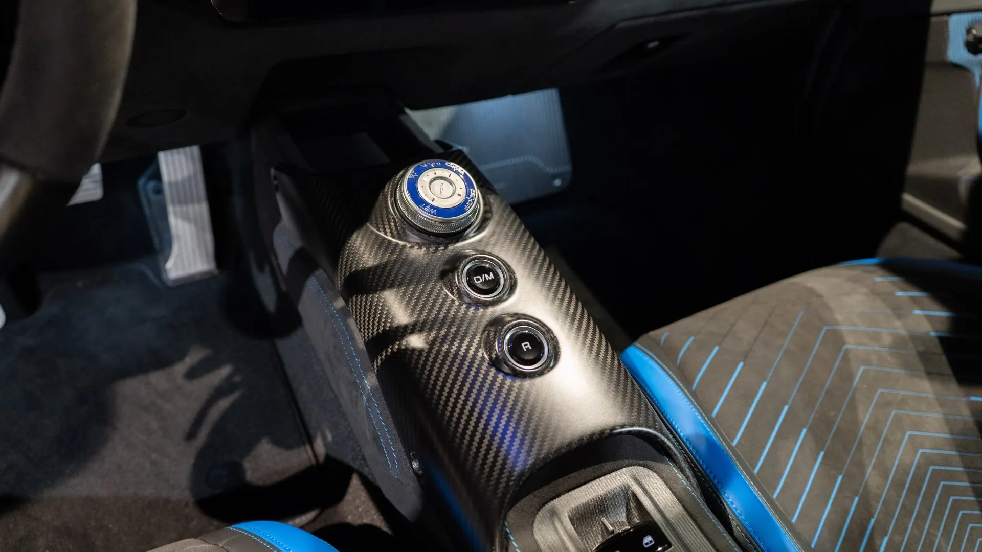 Maserati MC20 — photo 18