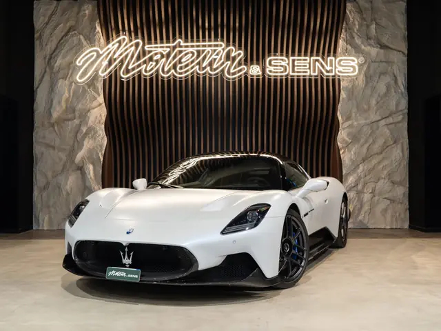 Maserati MC20