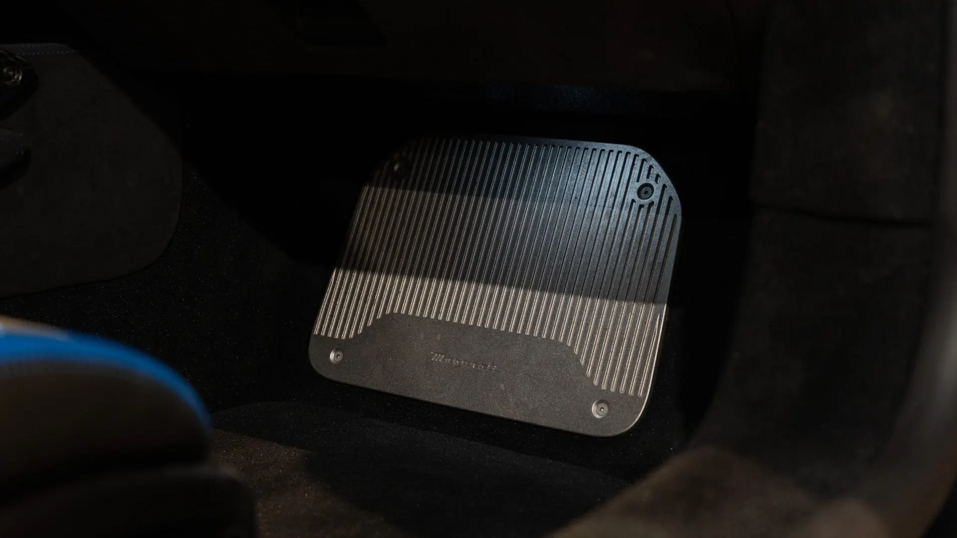 Maserati MC20 — photo 24