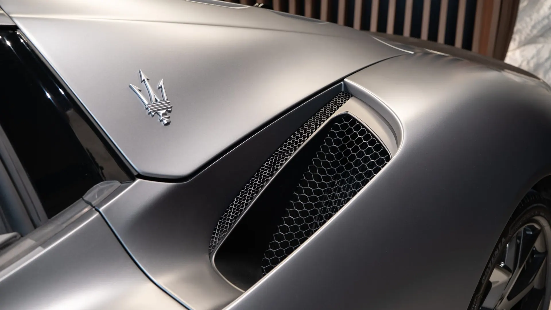Maserati MC20 — photo 45