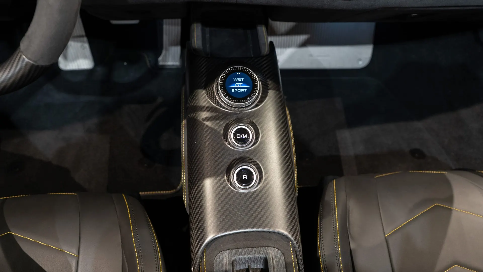 Maserati MC20 — photo 26