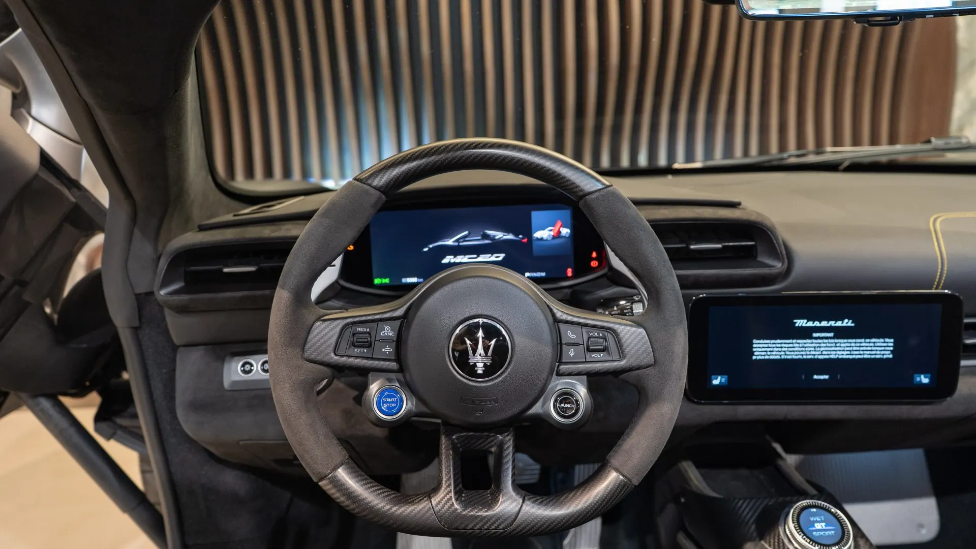 Maserati MC20 — photo 6