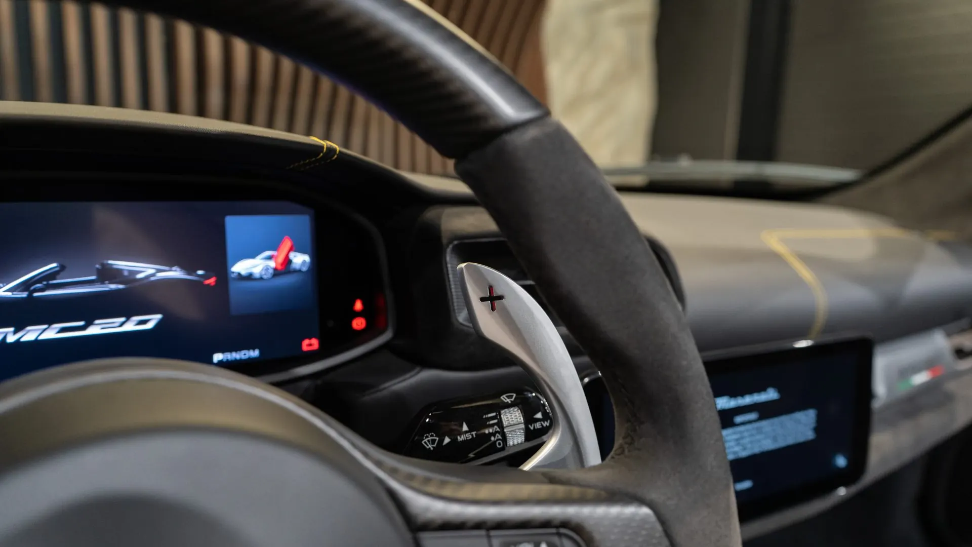 Maserati MC20 — photo 27