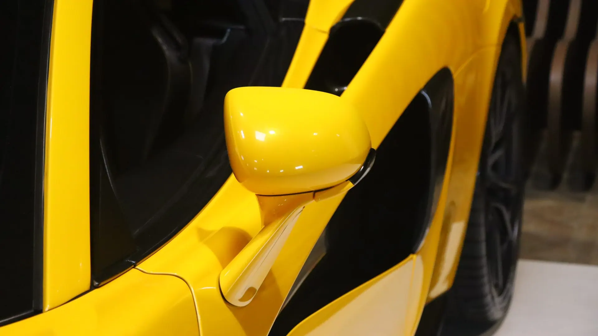 McLaren 570S — photo 41