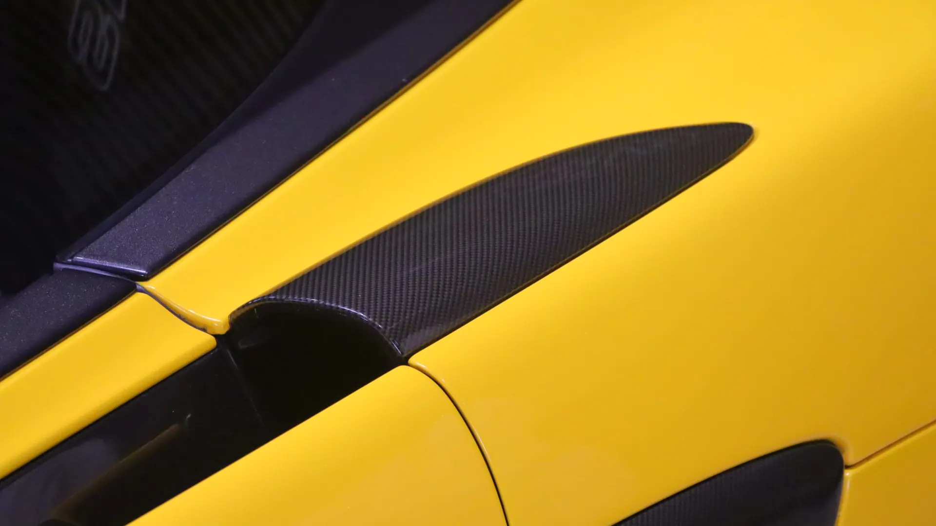 McLaren 570S — photo 42
