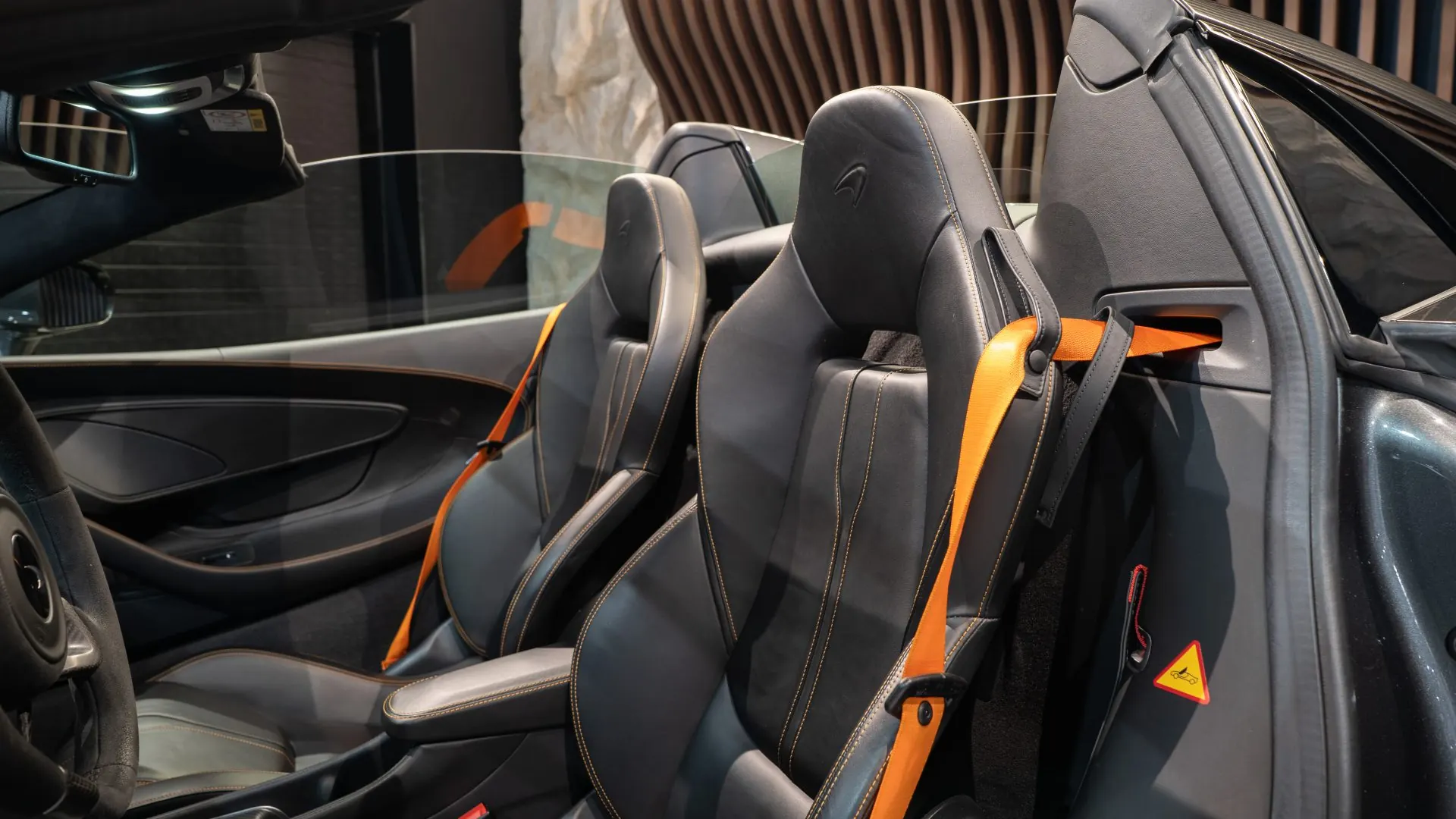 McLaren 570S — photo 30